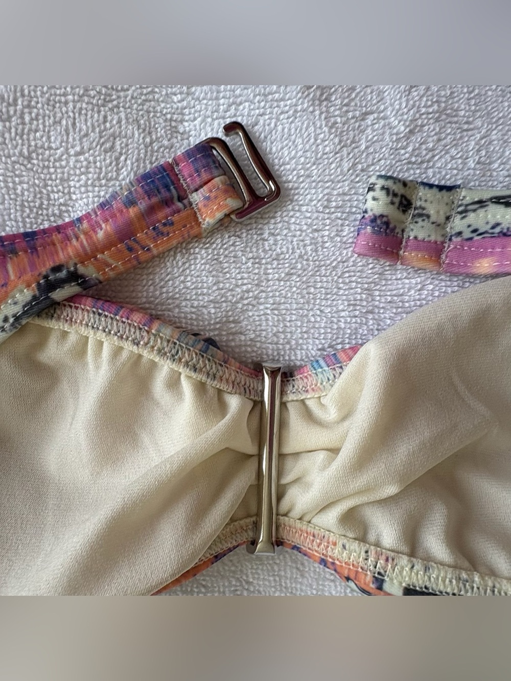 NWT - R Collections by Raisins- Colorful bikini - Size M - Picture 4 of 6